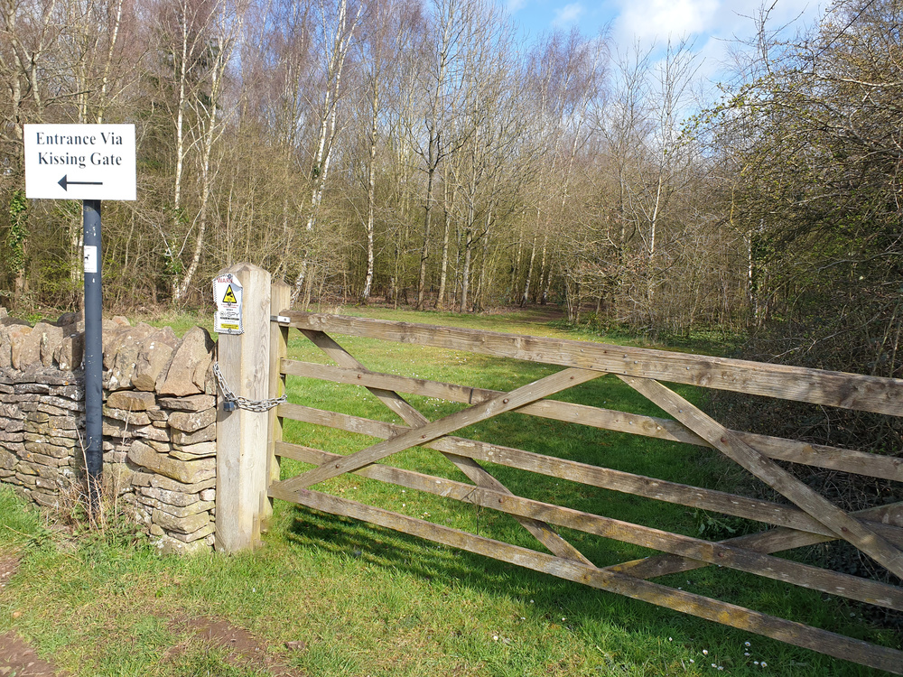 Newleaze Community Woodland Winterbourne Parish Council